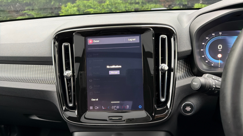 Volvo XC40 2.0 B4P Ultra Dark 5dr Auto Petrol Estate